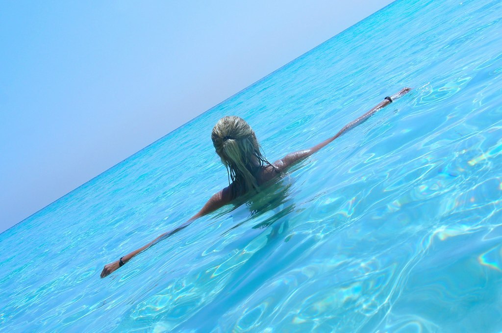 Maldives Travel Guide: Best Time to Visit & Costs