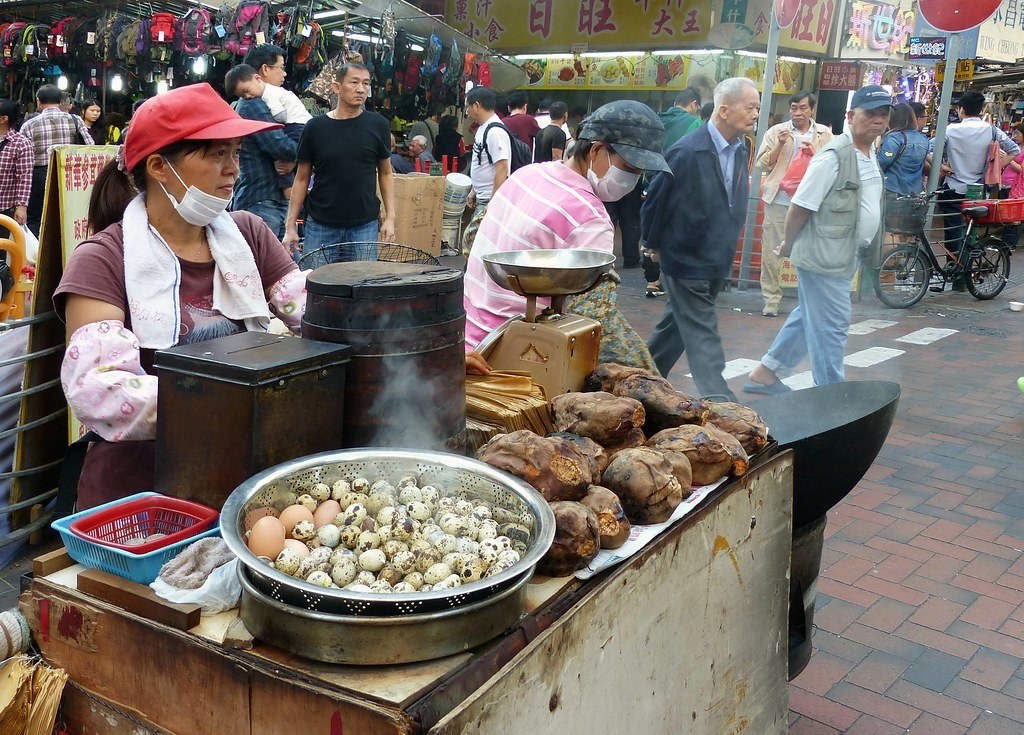 How to Travel on $30 a Day